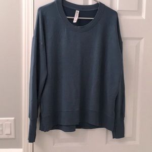 Womens Athleta Bluish Green Long Sleeved Pullover sz Med